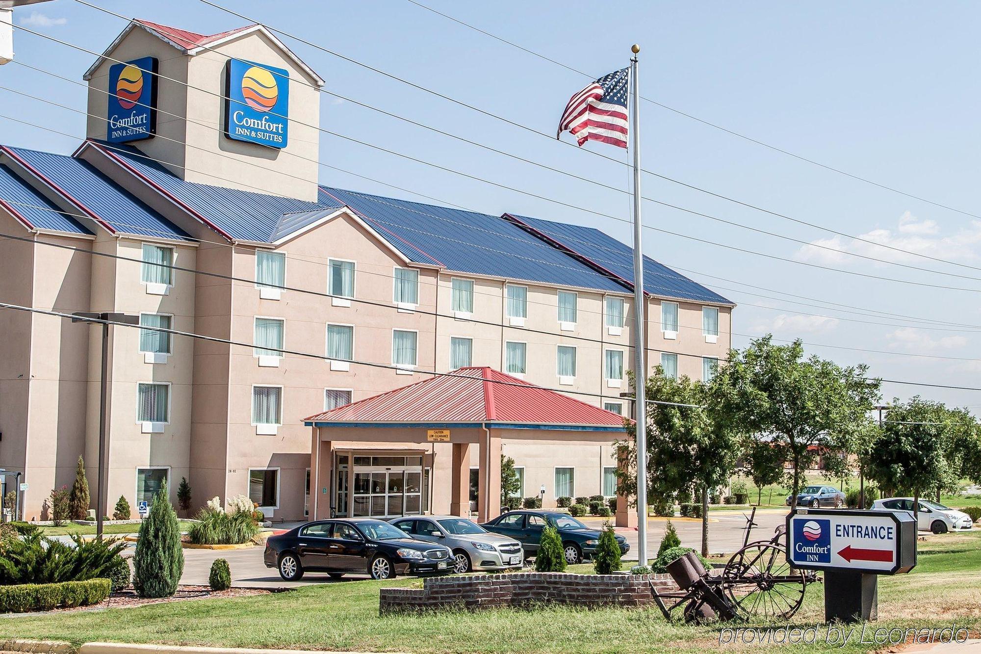 Comfort Inn & Suites Элк-Сити Экстерьер фото